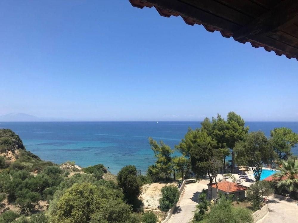 Vasilikí Celia Apartments מראה חיצוני תמונה